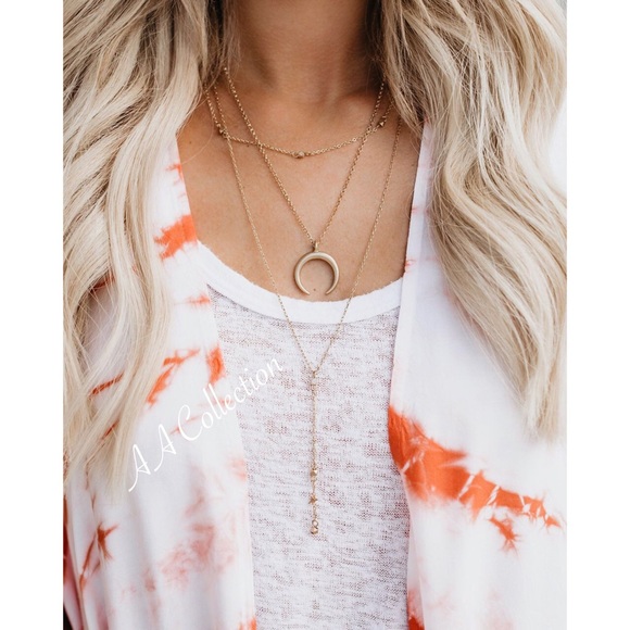 Layered necklace pendant crescent moon Worn Gold - Picture 3 of 4